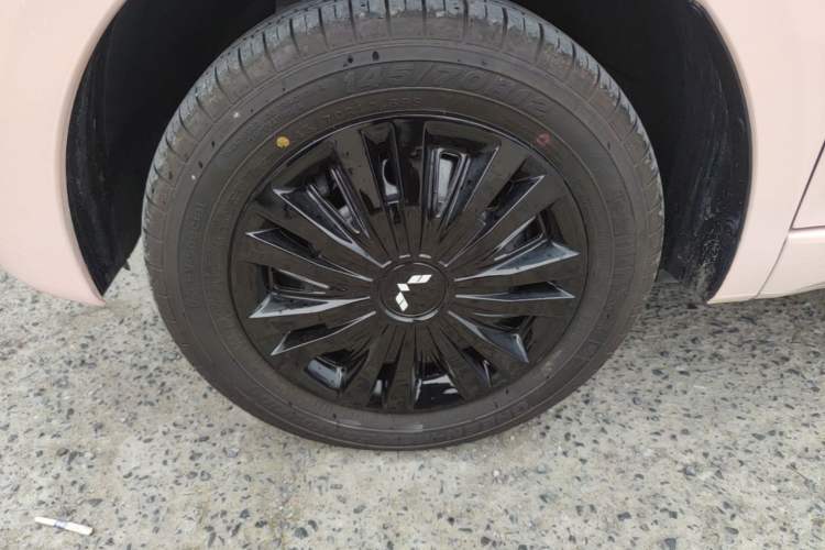 Used Wuling Hongguang MINIEV 2024 3rd Generation 215km Youth Edition Left Front Wheel Hub