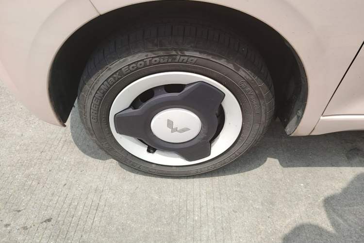 Used Wuling Hongguang MINIEV 2024 3rd Generation 215km Youth Edition Left Front Wheel Hub