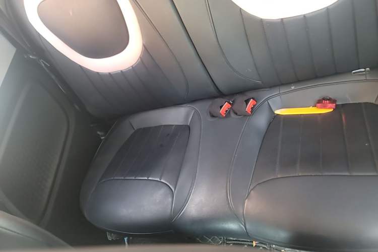 Used Wuling Hongguang MINIEV 2024 3rd Generation 215km Advanced Version Left Rear Seat