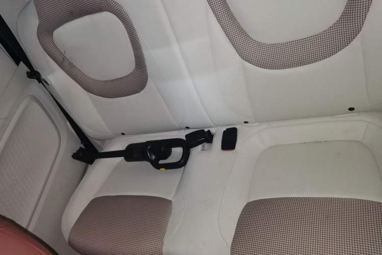 Used Wuling Hongguang MINIEV 2024 3rd Generation 215km Youth Edition Left Rear Seat