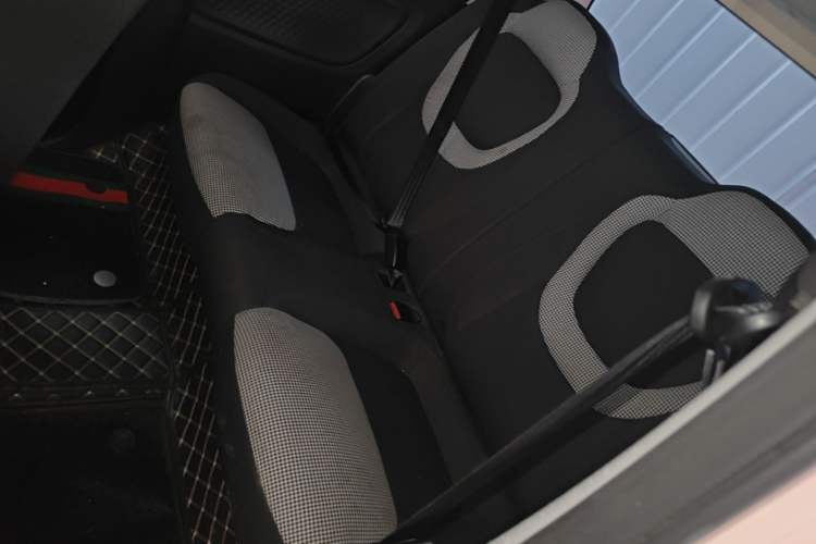 Used Wuling Hongguang MINIEV 2024 3rd Generation 215km Advanced Version Left Rear Seat