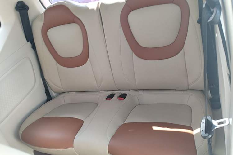 Used Wuling Hongguang MINIEV 2024 3rd Generation 215km Youth Edition Left Rear Seat