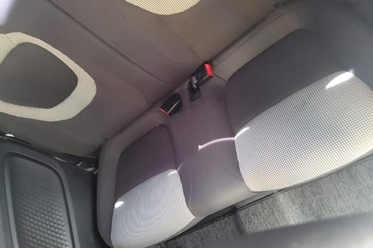 Used Wuling Hongguang MINIEV 2024 3rd Generation 215km Youth Edition Left Rear Seat