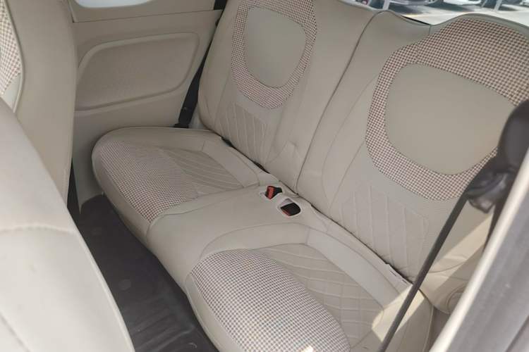Used Wuling Hongguang MINIEV 2024 3rd Generation 215km Youth Edition Left Rear Seat