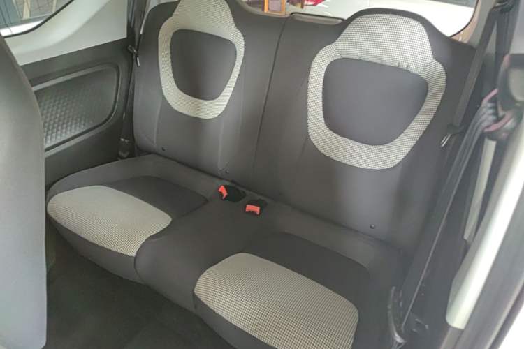Used Wuling Hongguang MINIEV 2024 3rd Generation 215km Advanced Version Left Rear Seat