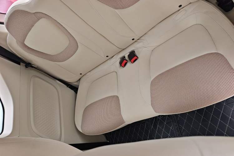 Used Wuling Hongguang MINIEV 2024 3rd Generation 215km Advanced Version Left Rear Seat