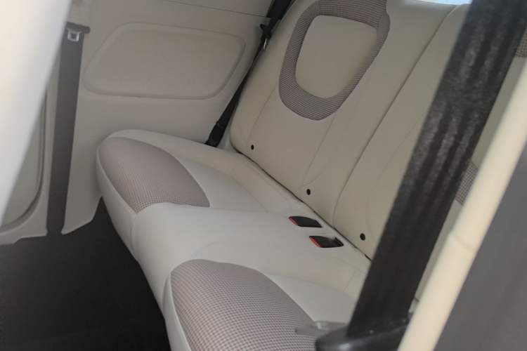 Used Wuling Hongguang MINIEV 2024 3rd Generation 215km Youth Edition Left Rear Seat
