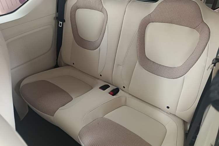 Used Wuling Hongguang MINIEV 2024 3rd Generation 215km Advanced Version Left Rear Seat