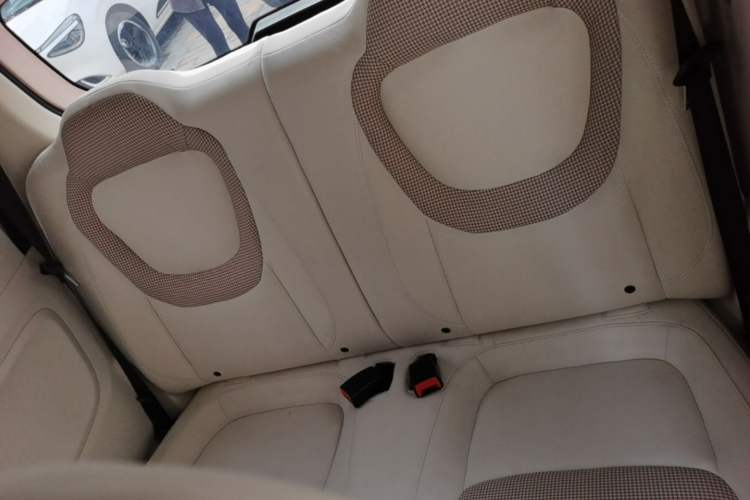 Used Wuling Hongguang MINIEV 2024 3rd Generation 215km Advanced Version Left Rear Seat