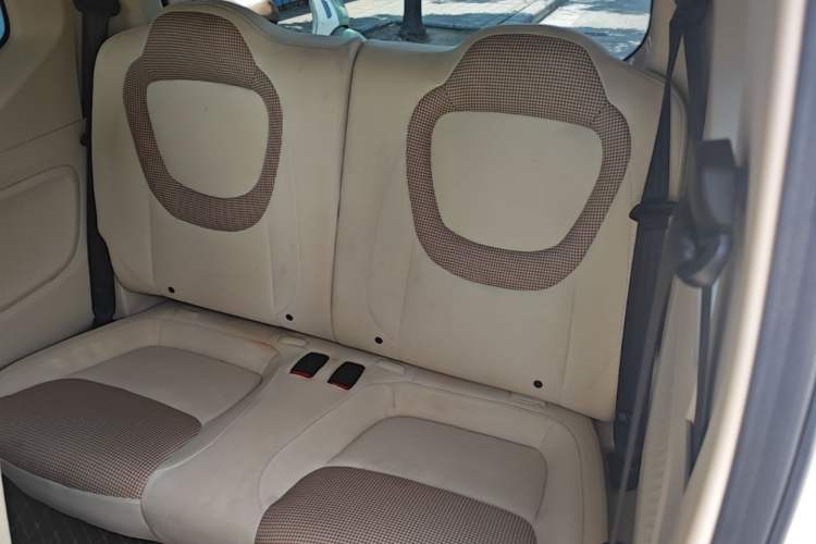Used Wuling Hongguang MINIEV 2024 3rd Generation 215km Youth Edition Left Rear Seat