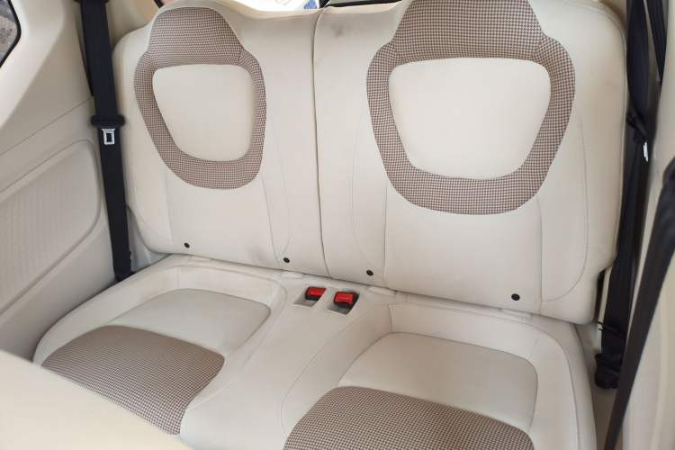 Used Wuling Hongguang MINIEV 2024 3rd Generation 215km Advanced Version Left Rear Seat