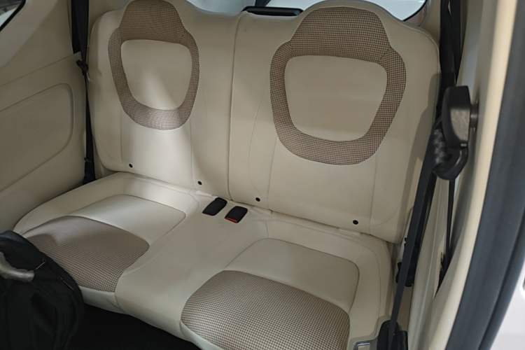 Used Wuling Hongguang MINIEV 2024 3rd Generation 215km Advanced Version Left Rear Seat