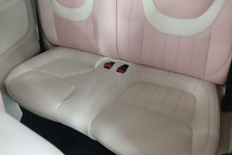 Used Wuling Hongguang MINIEV 2024 3rd Generation 170 km Left Rear Seat