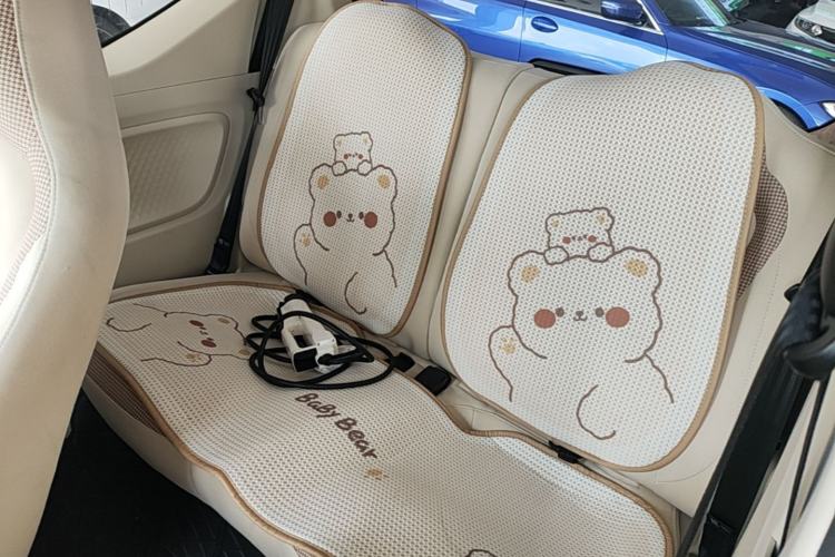 Used Wuling Hongguang MINIEV 2024 3rd Generation 215km Advanced Version Left Rear Seat