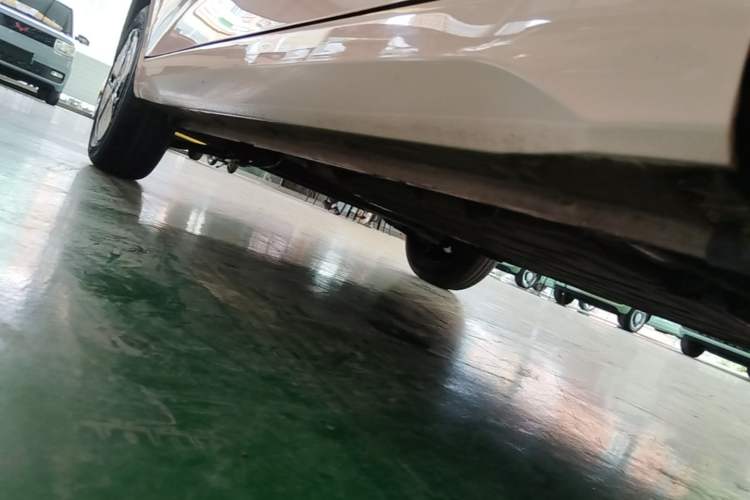 Used Wuling Hongguang MINIEV 2024 3rd Generation 215km Youth Edition Left Side Sill