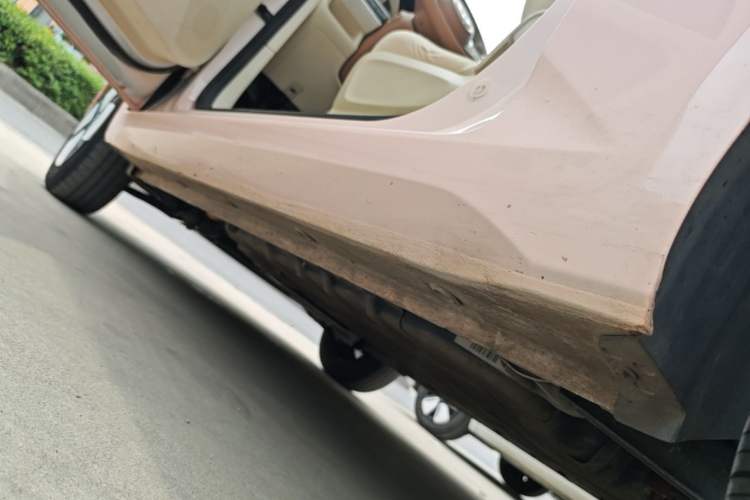 Used Wuling Hongguang MINIEV 2024 3rd Generation 215km Advanced Version Left Side Sill