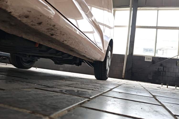 Used Wuling Hongguang MINIEV 2024 3rd Generation 215km Advanced Version Left Side Sill