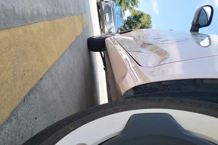 Used Wuling Hongguang MINIEV 2024 3rd Generation 215km Youth Edition Left Side Sill