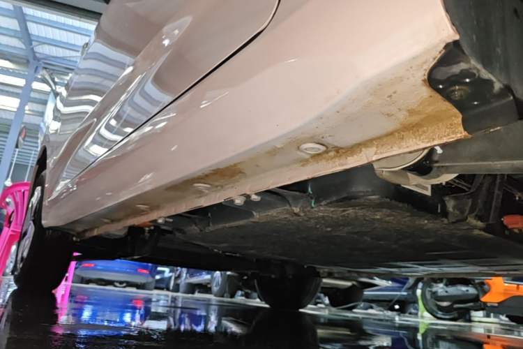 Used Wuling Hongguang MINIEV 2024 3rd Generation 215km Advanced Version Left Side Sill