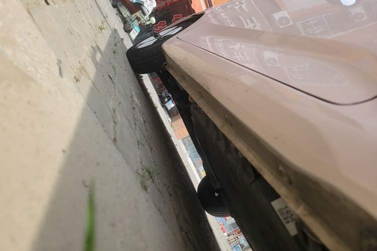 Used Wuling Hongguang MINIEV 2024 3rd Generation 215km Advanced Version Left Side Sill