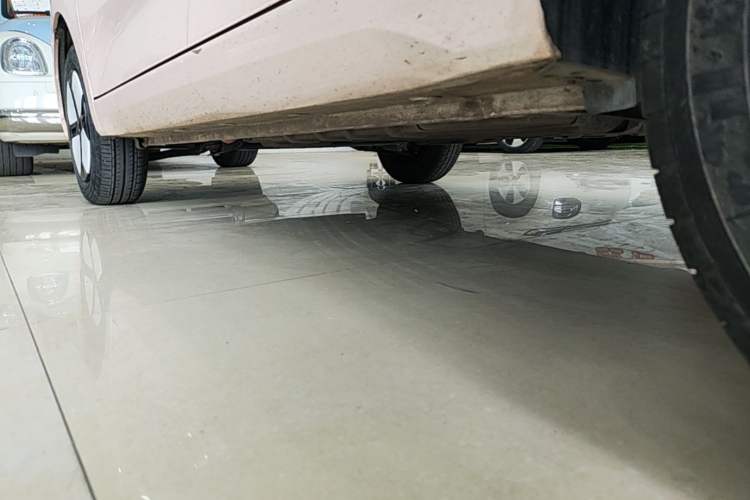 Used Wuling Hongguang MINIEV 2024 3rd Generation 215km Advanced Version Left Side Sill