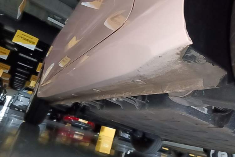 Used Wuling Hongguang MINIEV 2024 3rd Generation 215km Advanced Version Left Side Sill