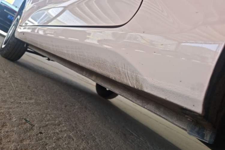 Used Wuling Hongguang MINIEV 2024 3rd Generation 215km Youth Edition Left Side Sill