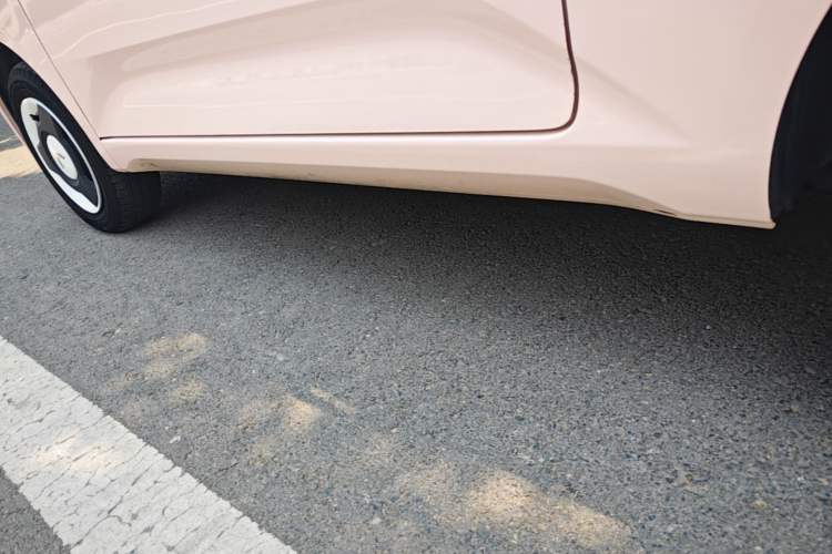 Used Wuling Hongguang MINIEV 2024 3rd Generation 215km Youth Edition Left Side Sill