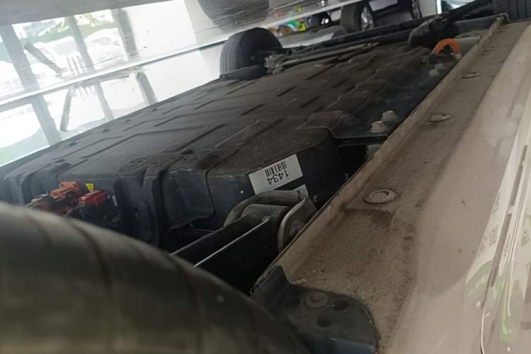 Used Wuling Hongguang MINIEV 2024 3rd Generation 215km Advanced Version Left Side Sill
