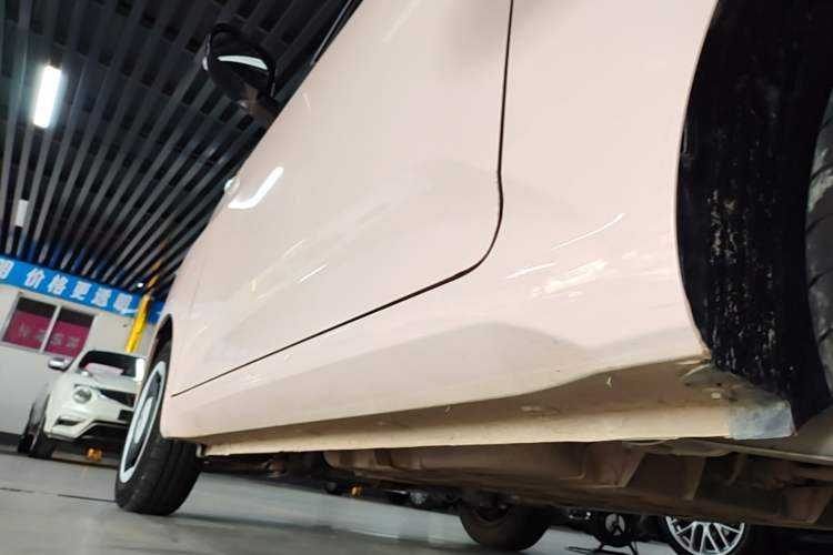 Used Wuling Hongguang MINIEV 2024 3rd Generation 170 km Left Side Sill