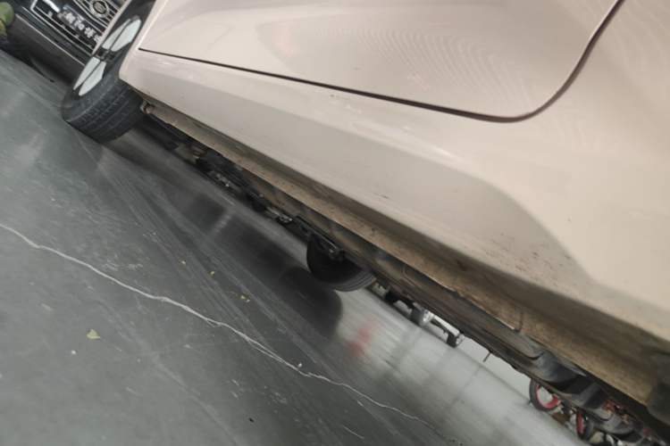 Used Wuling Hongguang MINIEV 2024 3rd Generation 215km Advanced Version Left Side Sill