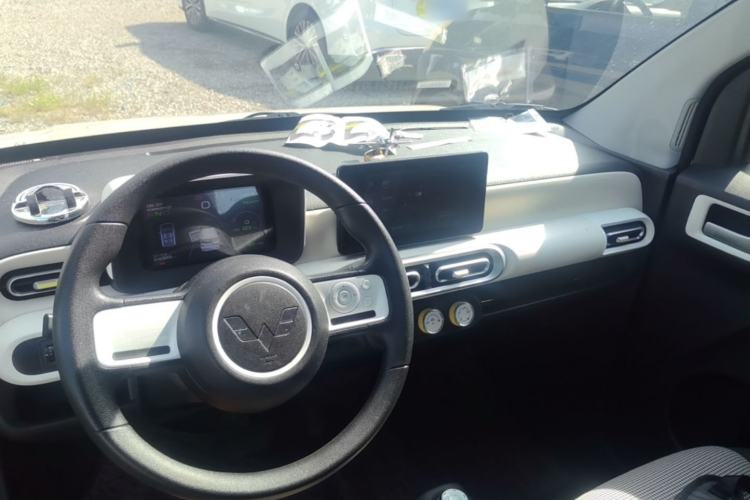 Used Wuling Hongguang MINIEV 2024 3rd Generation 215km Advanced Version Center Console