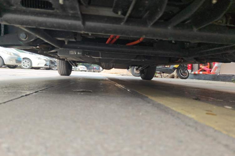 Used Wuling Hongguang MINIEV 2024 3rd Generation 215km Youth Edition Chassis Front