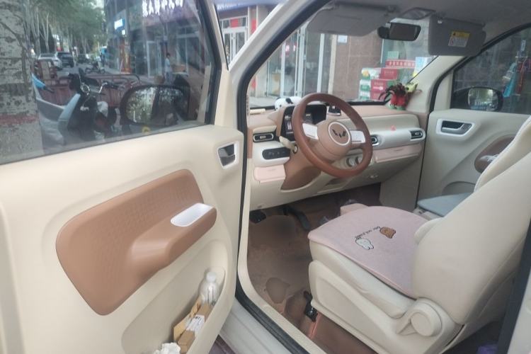 Used Wuling Hongguang MINIEV 2024 3rd Generation 215km Youth Edition Driver Seat