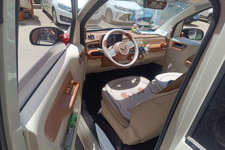 Used Wuling Hongguang MINIEV 2024 3rd Generation 215km Youth Edition Driver Seat