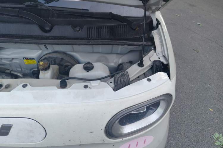 Used Wuling Hongguang MINIEV 2024 3rd Generation 215km Advanced Version Engine Bay Left