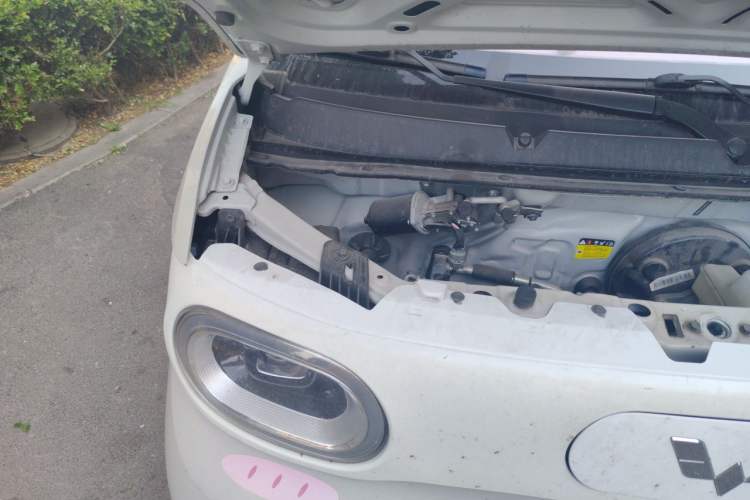 Used Wuling Hongguang MINIEV 2024 3rd Generation 215km Advanced Version Engine Bay Right
