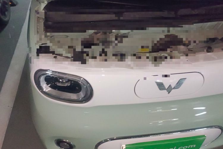 Used Wuling Hongguang MINIEV 2024 3rd Generation 215km Advanced Version Engine Bay Right
