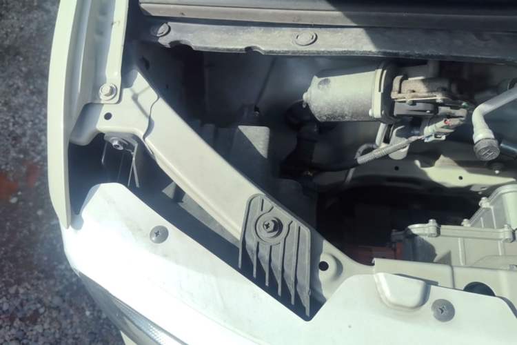 Used Wuling Hongguang MINIEV 2024 3rd Generation 215km Advanced Version Engine Bay Right