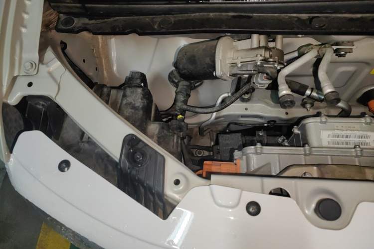 Used Wuling Hongguang MINIEV 2024 3rd Generation 215km Youth Edition Engine Bay Right