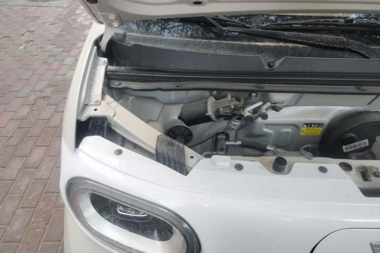 Used Wuling Hongguang MINIEV 2024 3rd Generation 215km Youth Edition Engine Bay Right