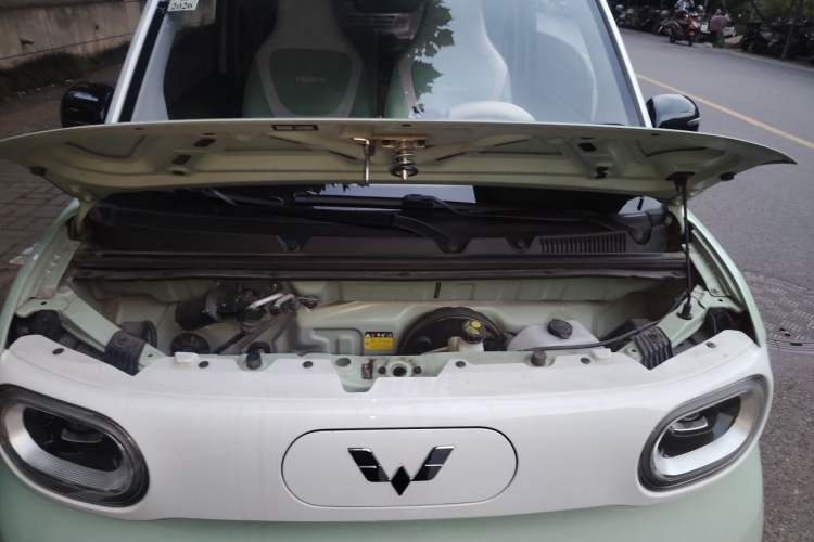 Used Wuling Hongguang MINIEV 2024 3rd Generation 215km Advanced Version Engine Bay