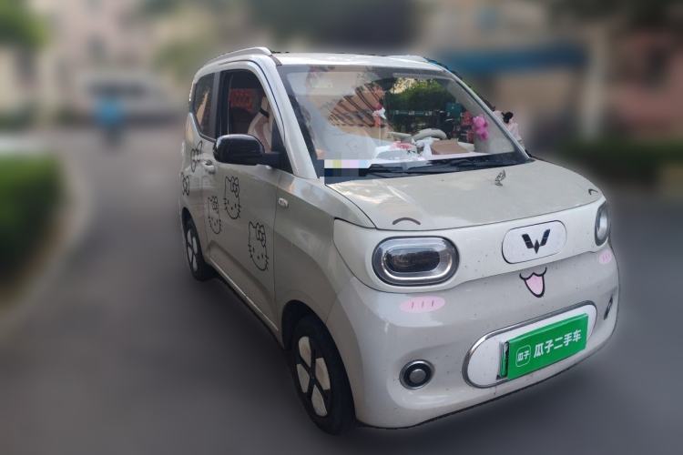 Used Wuling Hongguang MINIEV 2024 3rd Generation 215km Advanced Version Front Right 45 Deg