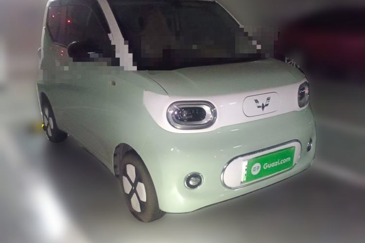 Used Wuling Hongguang MINIEV 2024 3rd Generation 215km Advanced Version Front Right 45 Deg