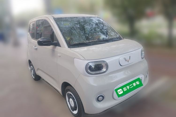 Used Wuling Hongguang MINIEV 2024 3rd Generation 215km Youth Edition Front Right 45 Deg