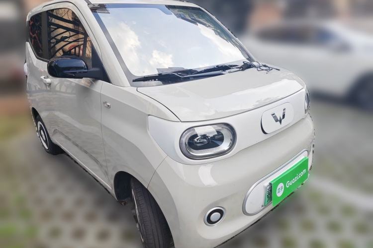 Used Wuling Hongguang MINIEV 2024 3rd Generation 215km Youth Edition Front Right 45 Deg