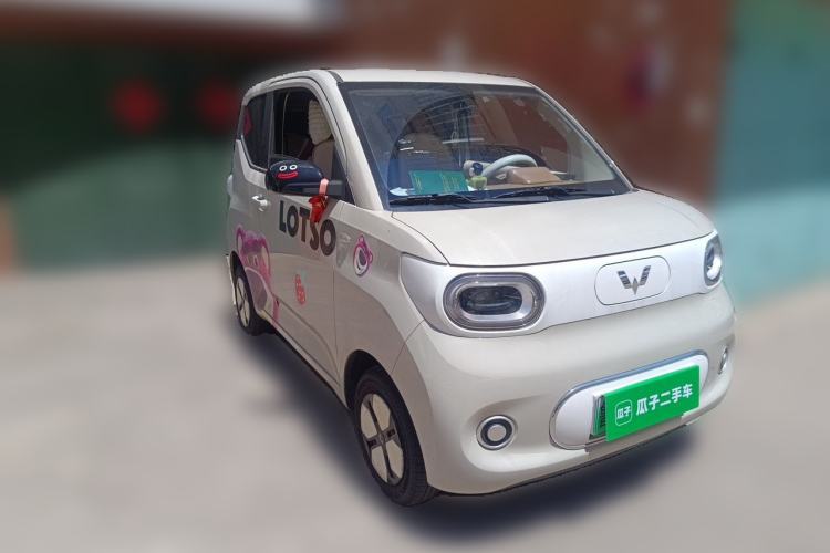 Used Wuling Hongguang MINIEV 2024 3rd Generation 215km Youth Edition Front Right 45 Deg