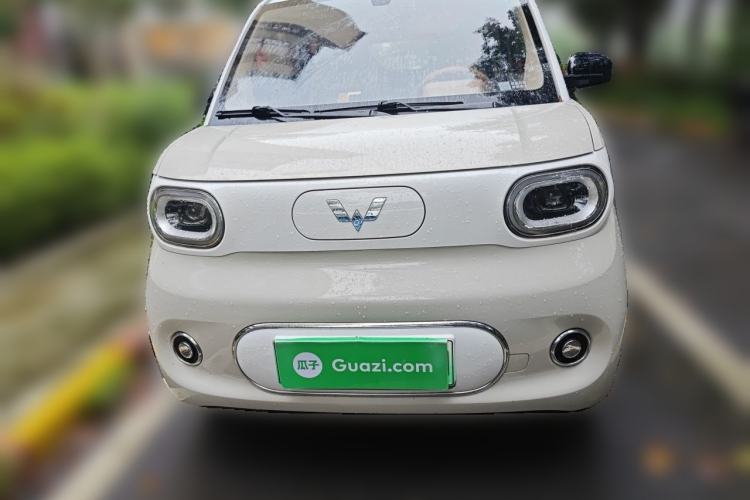 Used Wuling Hongguang MINIEV 2024 3rd Generation 215km Advanced Version Front