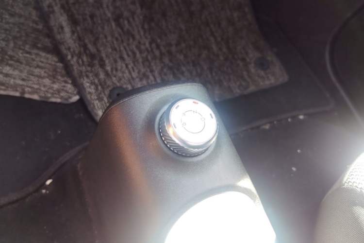 Used Wuling Hongguang MINIEV 2024 3rd Generation 215km Advanced Version Gear Lever
