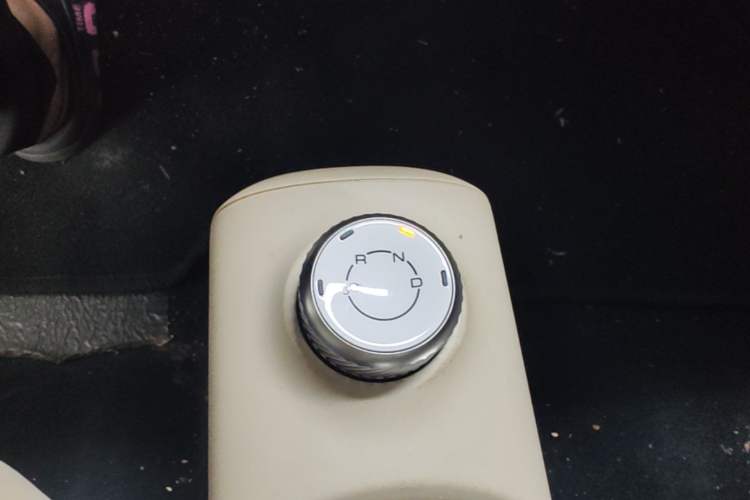 Used Wuling Hongguang MINIEV 2024 3rd Generation 215km Advanced Version Gear Lever